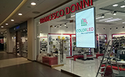Светодиодные экраны в витрину для сети обувных магазинов Francesco Donni. Размер 103х160, шаг P3 мм